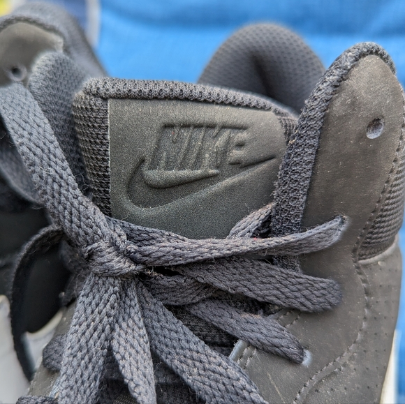 Nike men's hi-tops size 9.5 - Picture 7 of 7